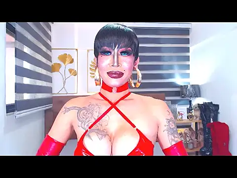 Snapshot of DominateMistressTania chatting on June 2026 12:13:01 AM DominateMistressTania online show from June 2026 12:13:01 AM