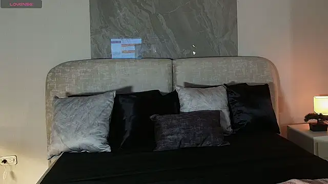 Megan lux  online show from June 2026 11:02:01 AM