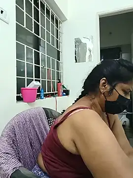 Snapshot of tamil_manjalmaami chatting on June 2026 02:52:02 PM tamil manjalmaami online show from June 2026 02:52:02 PM