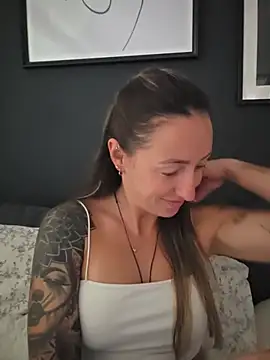 NicoleKaiser online show from July 2026 04:03:01 AM
