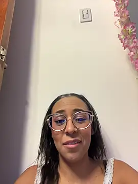 PriscilaCooper online show from April 2026 01:31:01 PM