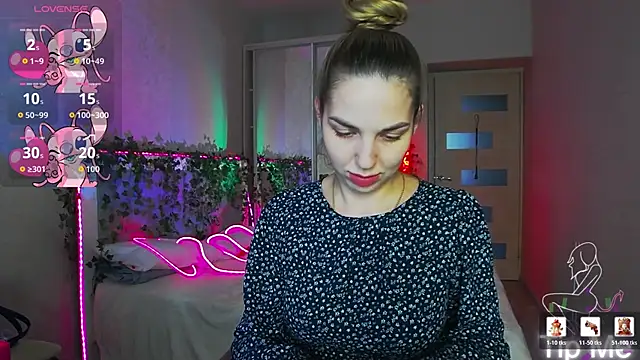 Alexandracandy online show from May 2026 02:45:01 PM