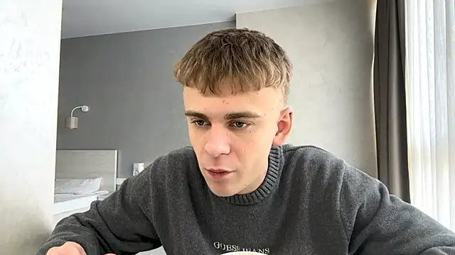 Snapshot of SoloFury chatting on April 2026 10:02:01 AM SoloFury online show from April 2026 10:02:01 AM