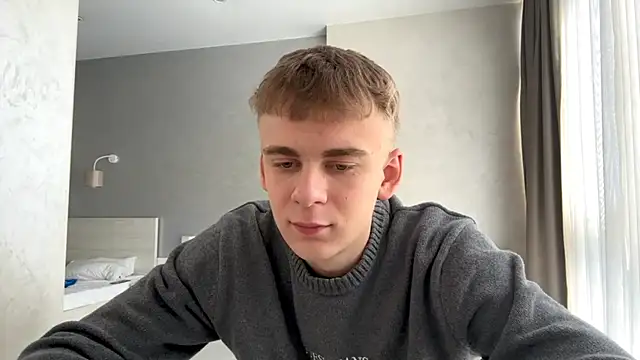 Snapshot of SoloFury chatting on April 2026 08:55:01 AM SoloFury online show from April 2026 08:55:01 AM