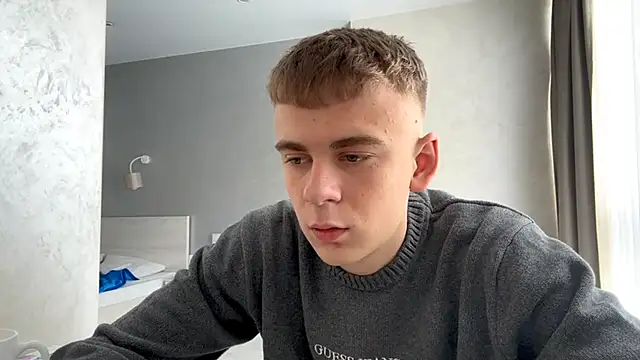 Snapshot of SoloFury chatting on April 2026 08:21:02 AM SoloFury online show from April 2026 08:21:02 AM