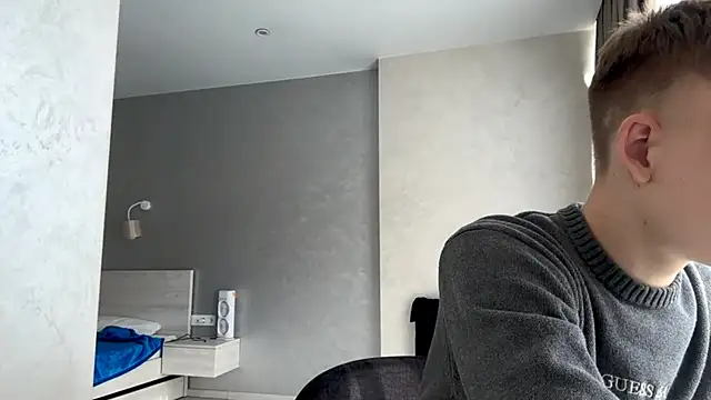 Snapshot of SoloFury chatting on April 2026 06:58:02 AM SoloFury online show from April 2026 06:58:02 AM