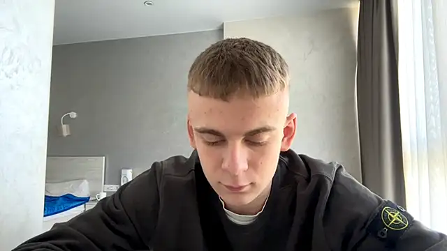 Snapshot of SoloFury chatting on April 2026 12:10:02 PM SoloFury online show from April 2026 12:10:02 PM