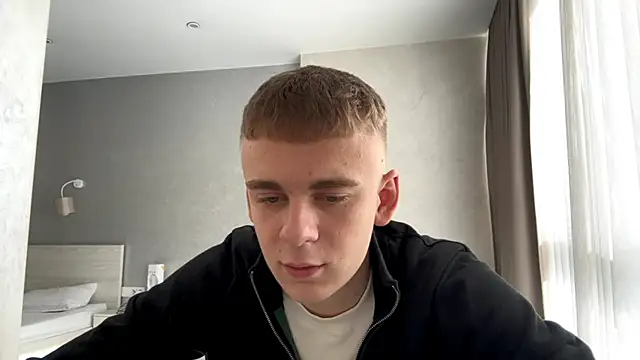 Snapshot of SoloFury chatting on May 2026 06:32:01 AM SoloFury online show from May 2026 06:32:01 AM