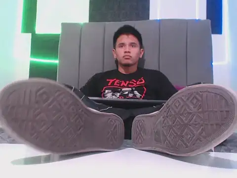 adonis latin 19 online show from April 2026 07:27:01 PM
