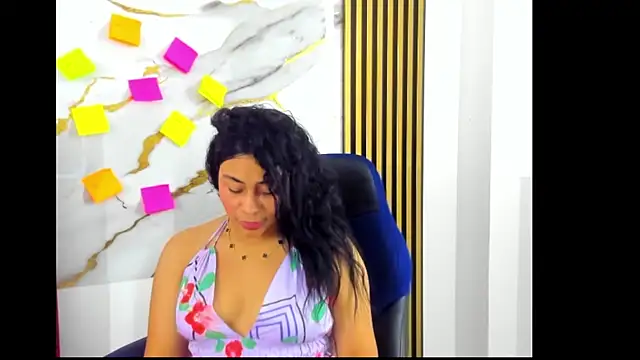 Tiana hots online show from April 2026 08:55:01 PM