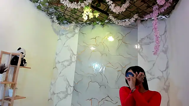 Nahomi hot 77 online show from May 2026 01:17:01 PM