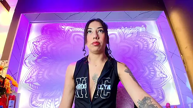 Alessia Clarky online show from May 2026 02:08:02 AM