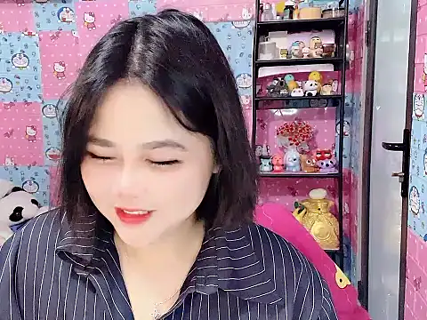 Snapshot of Nhanlu009 chatting on July 2026 01:28:01 PM Nhanlu009 online show from July 2026 01:28:01 PM