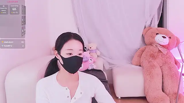 Snapshot of sexyjoy95 chatting on May 2026 11:04:02 AM sexyjoy95 online show from May 2026 11:04:02 AM