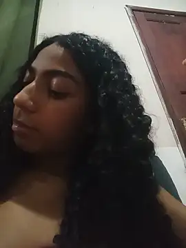 Snapshot of SereiaMulata chatting on June 2026 01:14:02 AM SereiaMulata online show from June 2026 01:14:02 AM