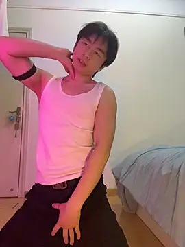 kissbaby-111 online show from May 2026 04:45:01 PM