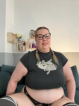 MaschaMangold online show from June 2026 11:42:02 AM