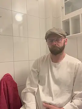 Snapshot of mrmoi1234 chatting on March 2026 10:57:01 PM mrmoi1234 online show from March 2026 10:57:01 PM