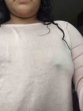 camilavixen20 online show from April 2026 05:35:01 PM