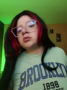 Snapshot of Gigi_hart7 chatting on May 2026 02:28:01 AM Gigi hart7 online show from May 2026 02:28:01 AM