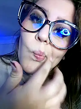 Snapshot of Bonny_rousse01 chatting on May 2026 12:10:01 PM Bonny rousse01 online show from May 2026 12:10:01 PM
