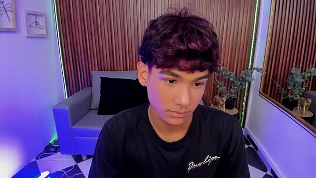 Snapshot of Oliver20__ chatting on March 2026 02:49:02 AM Oliver20 online show from March 2026 02:49:02 AM