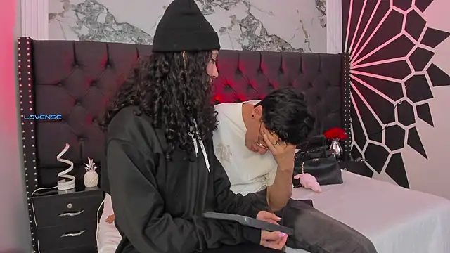 ArthurAndAllice online show from March 2026 05:56:02 AM