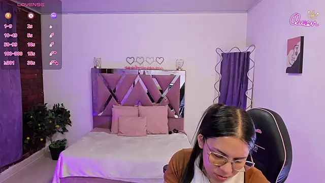 Snapshot of Cristy_tay chatting on April 2026 11:49:01 AM Cristy tay online show from April 2026 11:49:01 AM