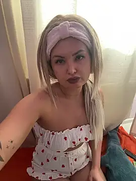 Snapshot of Miroslava_harisma chatting on March 2026 06:17:02 AM Miroslava harisma online show from March 2026 06:17:02 AM