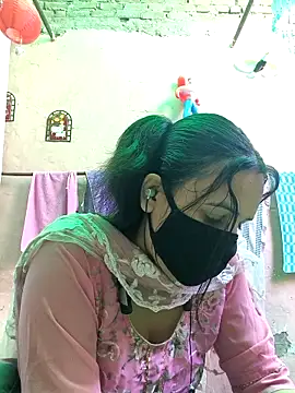REENA-STRIP online show from May 2026 05:37:01 AM