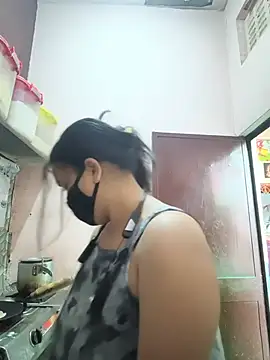 REENA-STRIP online show from May 2026 06:54:02 AM