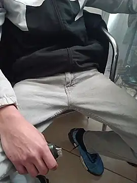 Skinboy06 online show from March 2026 09:59:01 AM