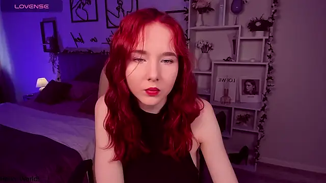 Snapshot of MarilynFire chatting on May 2026 09:25:01 AM MarilynFire online show from May 2026 09:25:01 AM