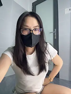 Snapshot of Evelyn9xzz chatting on March 2026 04:13:01 PM Evelyn9xzz online show from March 2026 04:13:01 PM