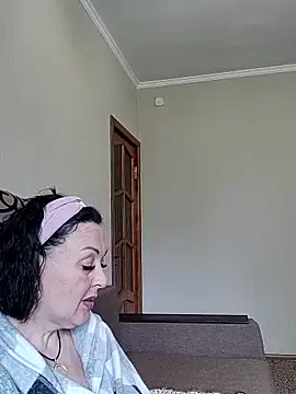 HelgaDennis online show from May 2026 10:31:01 AM