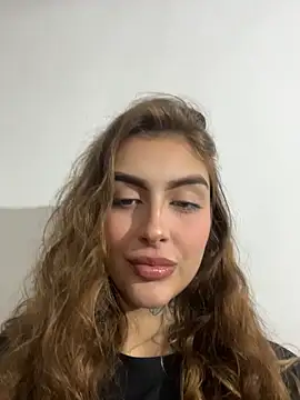 Snapshot of miiabellovic chatting on June 2026 10:08:01 PM miiabellovic online show from June 2026 10:08:01 PM