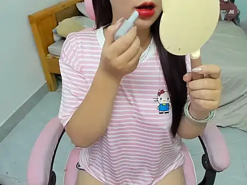 Chi xinh19 online show from June 2026 03:40:01 PM