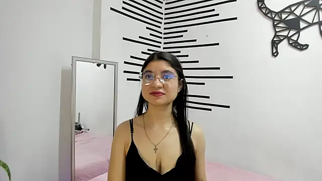 LindaCatalina  online show from June 2026 01:12:01 PM