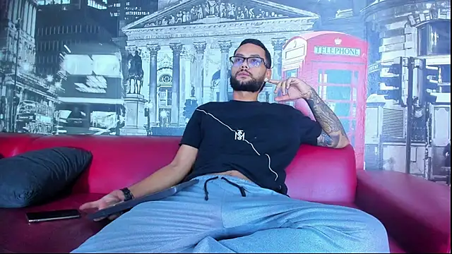 KyleJoss30 online show from May 2026 04:19:01 AM