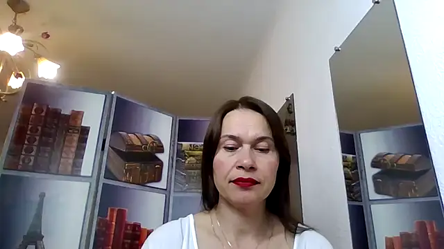 Selena Moo online show from May 2026 10:53:02 AM