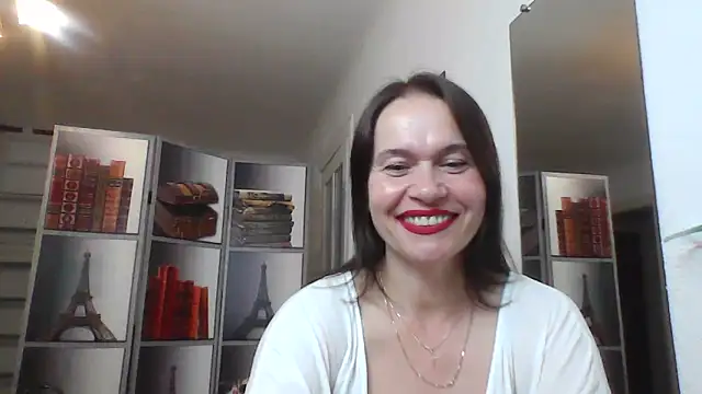Selena Moo online show from June 2026 09:18:02 AM