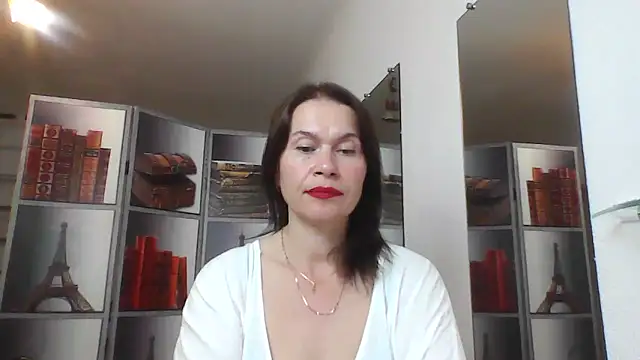 Selena Moo online show from June 2026 09:24:02 AM
