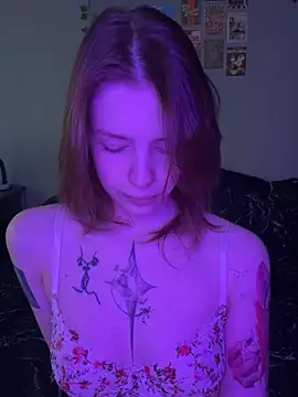 VelvetBlossom online show from May 2026 03:18:02 PM