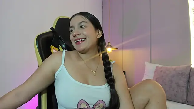 kira relish online show from May 2026 12:43:02 PM