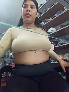 venuslaferte  online show from May 2026 07:32:02 PM