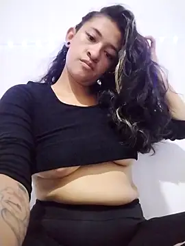abigail240 online show from May 2026 03:25:02 AM