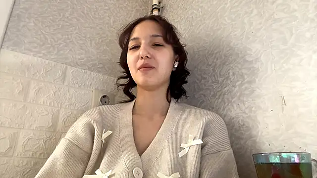 Naoomis online show from March 2026 08:20:02 AM