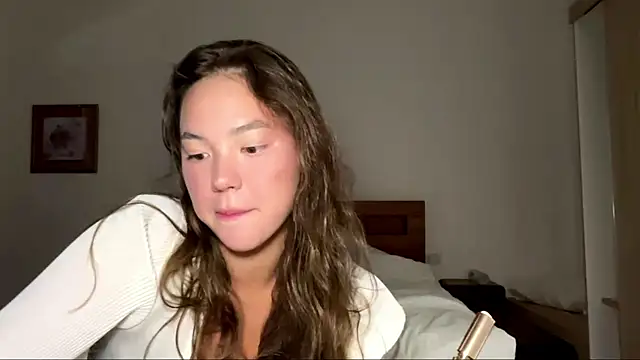 kamila 18 french online show from May 2026 05:02:01 AM
