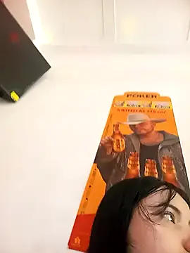 violetascottt online show from April 2026 09:39:01 PM