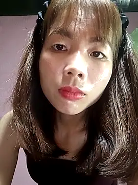 Snapshot of AmyLinee01 chatting on March 2026 05:02:02 AM AmyLinee01 online show from March 2026 05:02:02 AM